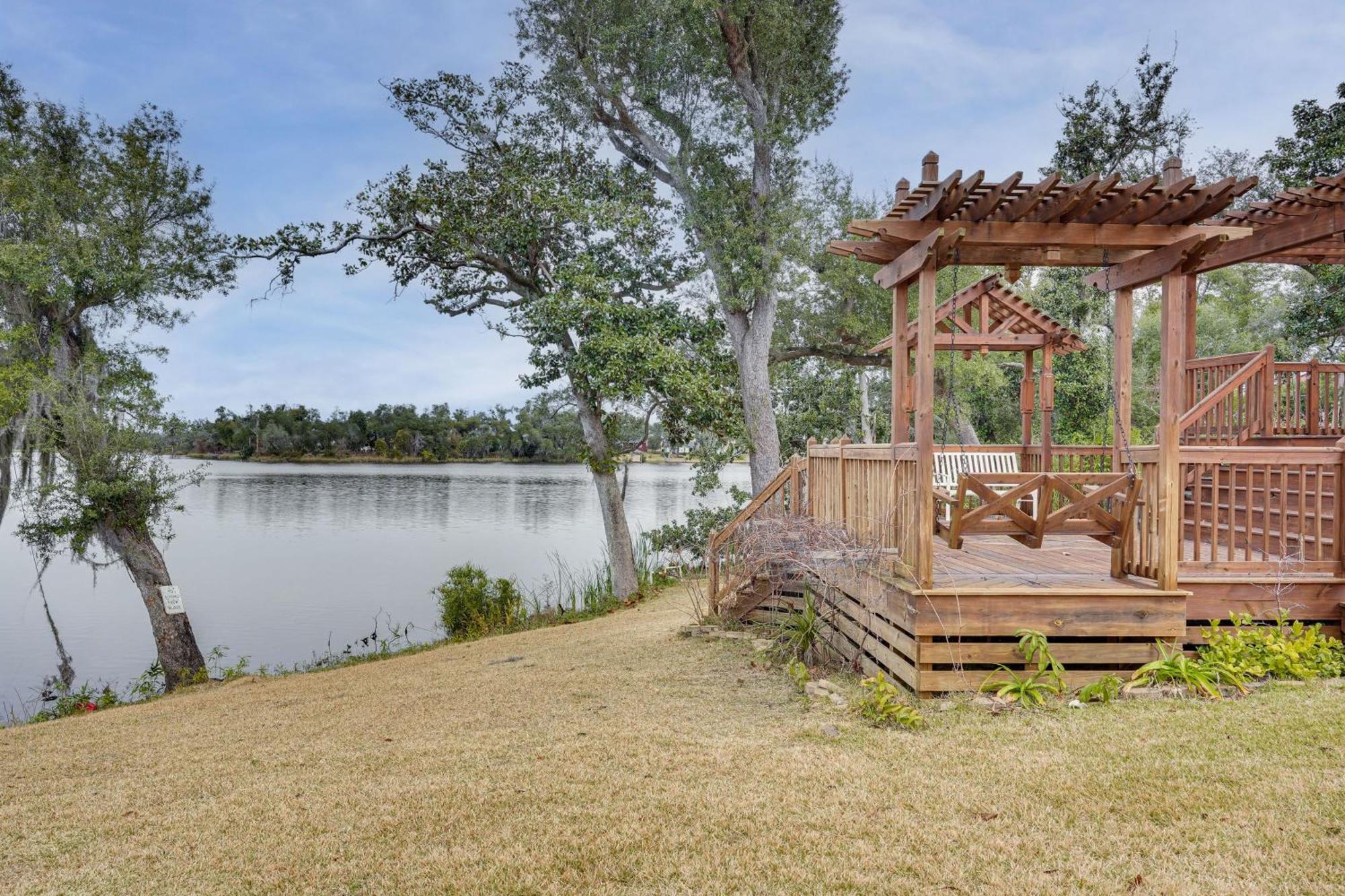 Lakefront Panama City Studio With Hot Tub Access Exterior foto